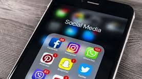 Lire la suite à propos de l’article Atelier numérique ponctuel “Organiser l’écran d’accueil de son smartphone”